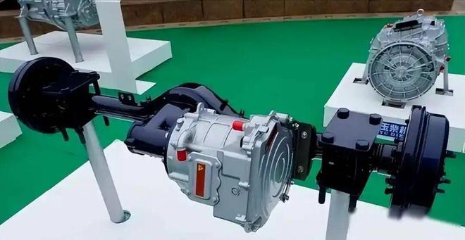 原以为纯电车取代燃油是时间问题没想到中国半路杀出程咬金